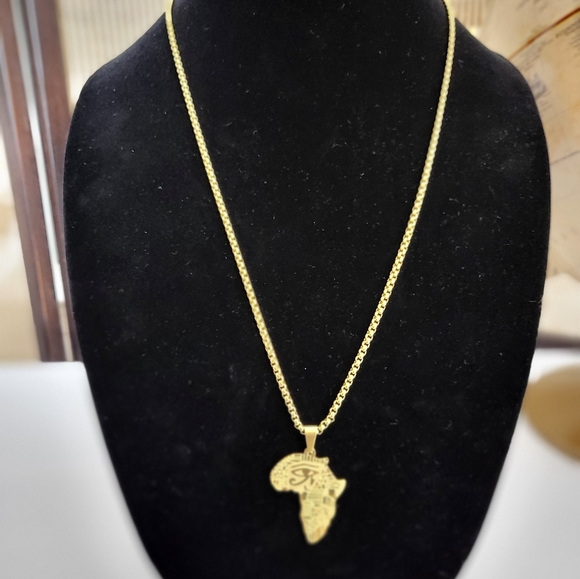 Egyptian Eye Continent Pendant Necklace - Picture 3 of 10